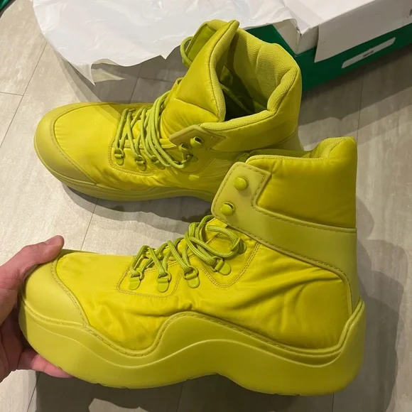 Bottega Puddle Bomber Boot 1300$ Retail Puddle bomber lace up boots Bottega Veneta Green size 41 EU  main image 2